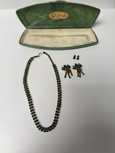 Vintage emerald green - emerald,