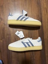 The 8th St AS350 by Ronnie