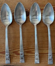 Community Hampton Court silver