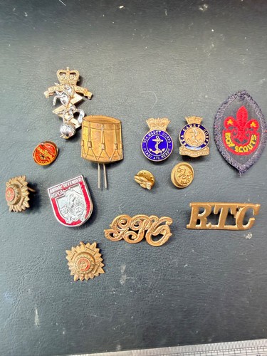 Vintage ww2 badge lot sea - ww2,