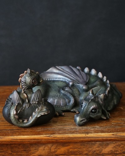 Veronica dragon sculpture - dragon,
