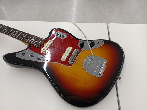 Fender electric guitar - guitar, jg66
