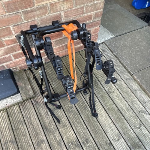 Halfords cycle car mounted - car,