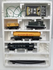 Lima D2785 BR Green Diesel Shunter Locomotive With Beatties, Shell & Open Wagons