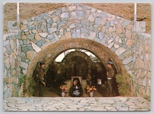 c25345 Archbishop Makarios Tomb Throni  Cyprus  postcard