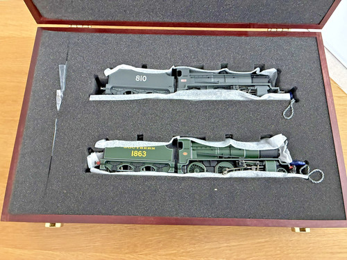 Bachmann two southern - bachmann, n