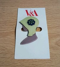 LOVELY V&A BROOCH - ROARING 20's FLAPPER