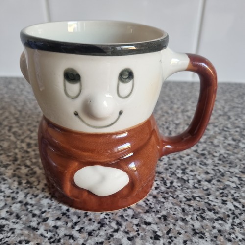 Vintage crisps monk - 3d,