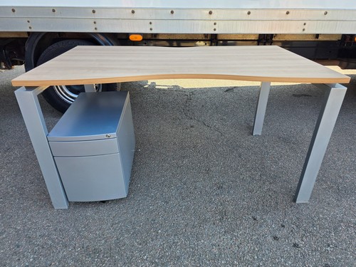 Double wave office desk with - double,