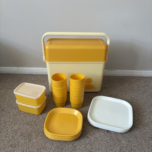 Vintage retro yellow white - retro, &