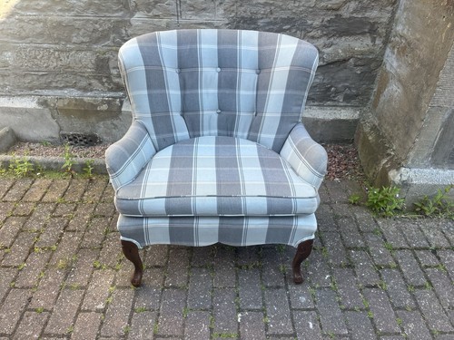Vintage wide back armchair - armchair, /