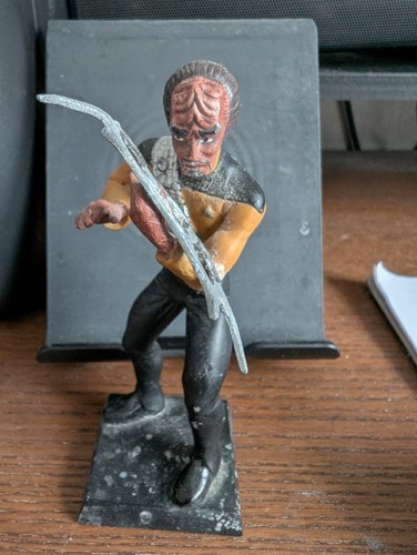 Worf cbs figure - figure, a/a