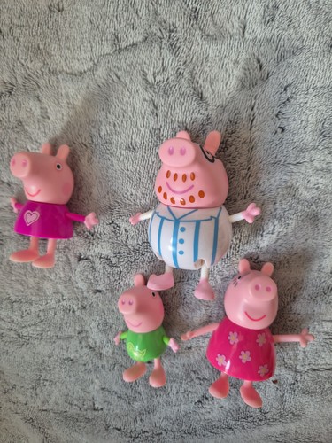 Peppa pig figures - pig, pyjama