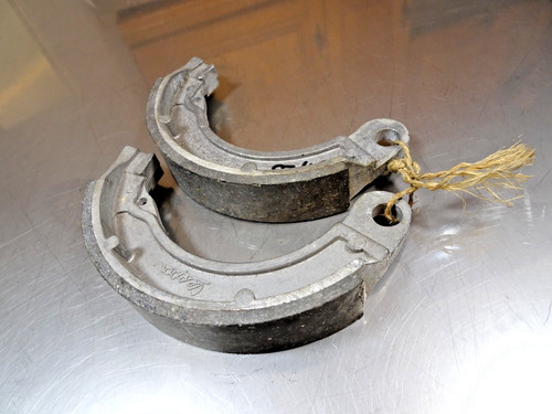 Douglas vespa brake shoes - vespa,