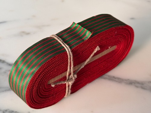 Miniature ribbon cut - miniature, war