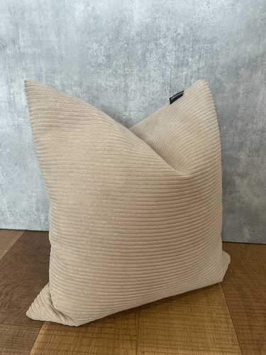 Boconcept 45cm cushion ribbed - boconcept,