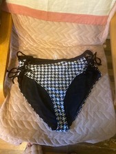 Wolf & Whistle black dogtooth check swim knickers with tie side detail size 18 