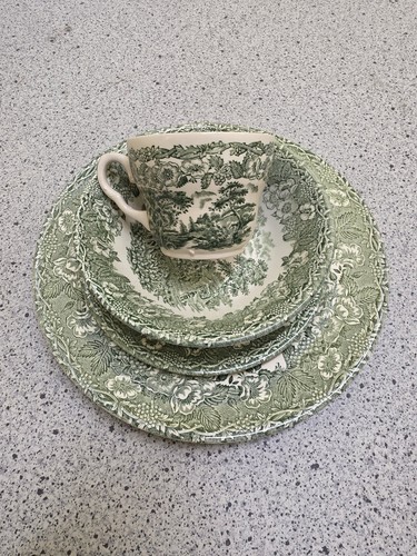 Classic vintage dinner set - classic,