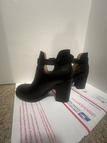 Ash black leather cutout - ash,