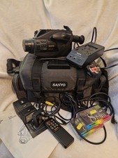 Sanyo VM-D9P VHS-C Camcorder with Battery Case Charger Plus Extras Working 