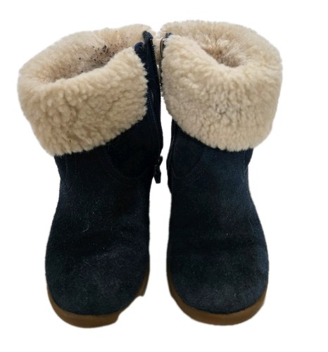 Ugg children boots size - children's,