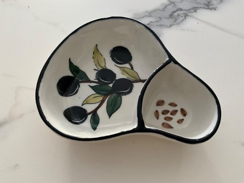 Hand painted two section - section, olive