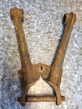 Riley RME Front Top Right Wishbone