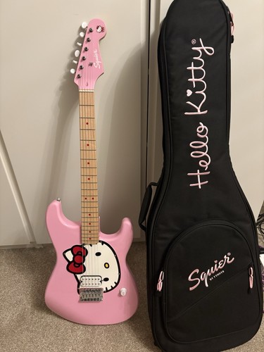 Hello kitty pink squier - pink, by