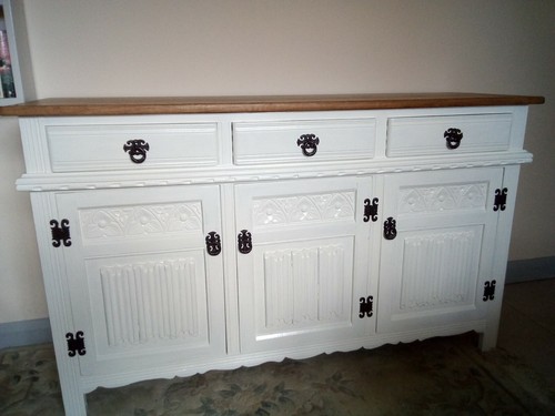 Old charm wood bros - charm,, painted