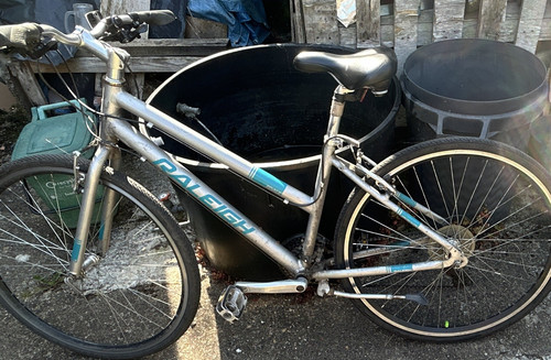 Raleigh road bike - road,