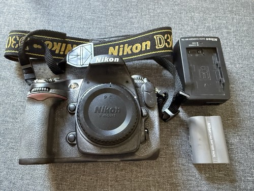 Nikon d300s 3mp digital - d,