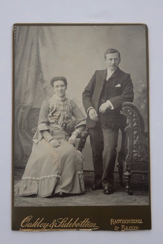 Cabinet card young couple - card, of