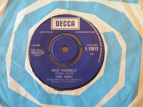 Tom jones single help - 7",