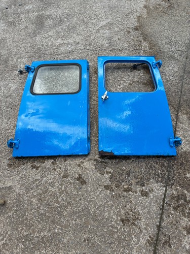 Classic mini van back - , doors