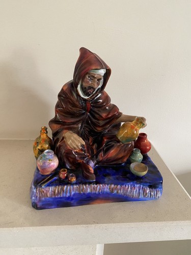 Royal doulton the potter - doulton,