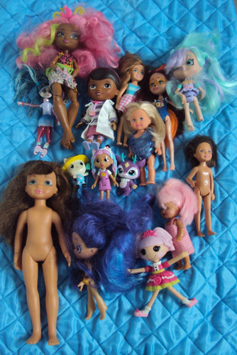 Mixed small play doll - small, lot
