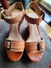 Faith Sandals Size 4 Wedge