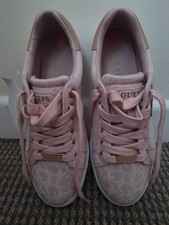 Ladies brand new Guess