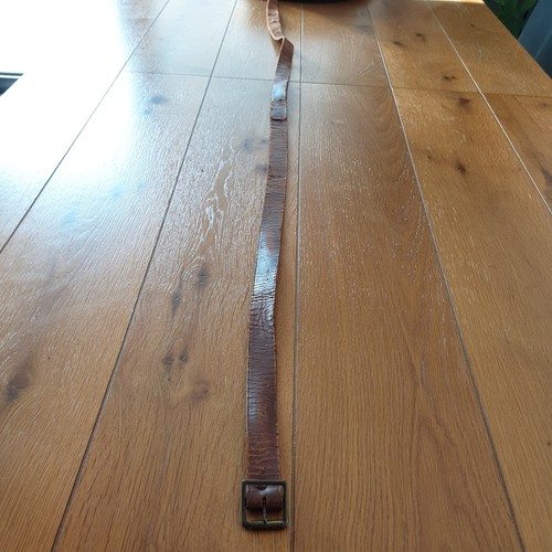 Long leather belt approx - long, 56