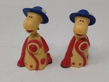 2 X VINTAGE HEAD SPINNING