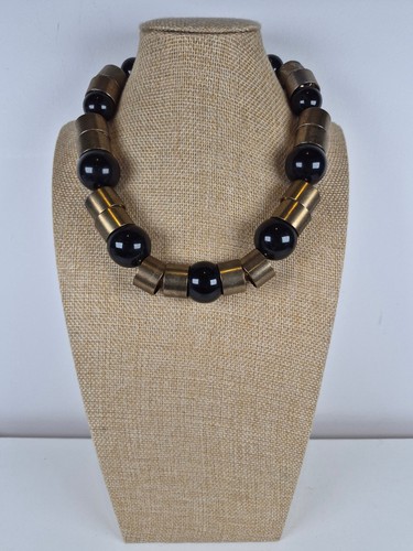 Chunky black bead - chunky,