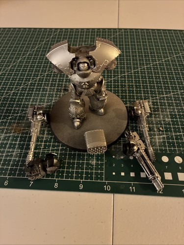 Warhammer legio custodes - warhammer,