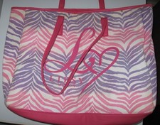 Lipsy Holdall bag Pink Lipsy Logo  Pre owned Press stud fastening 