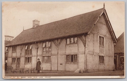 Ruthin denbighshire bank - denbighshire,