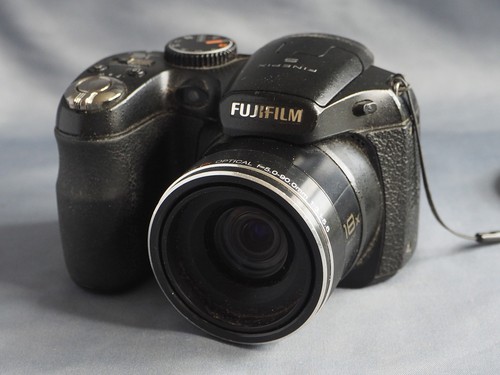 Fuji fujifilm finepix s1900 - fuji,