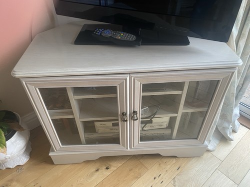 White ivory tv - /, display