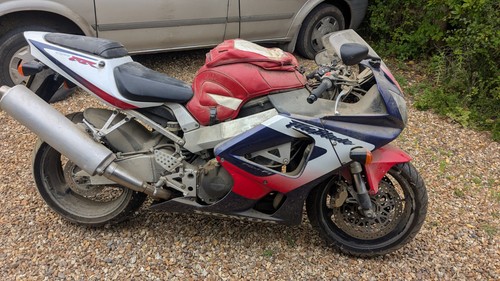 Honda cbr900 929 fireblade - honda,