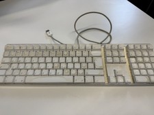 Apple A1048 USB Keyboard White Wired Mac – Grimy, Broken Numpad Key