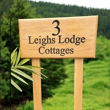 Personalised Custom Oak House Sign,Outdoor Wooden Name Plaque 150x450mm 2 stakes