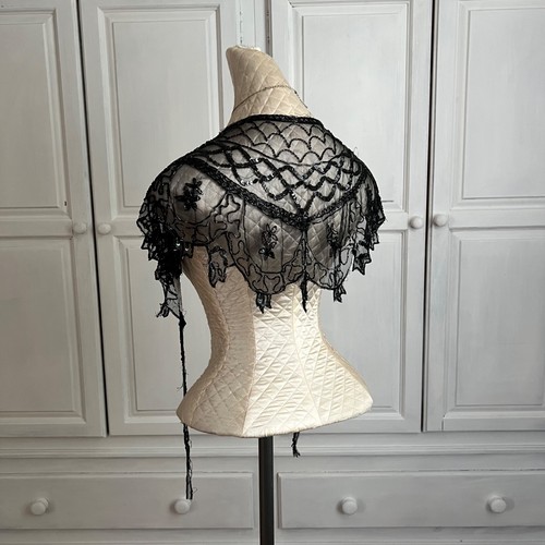 Vintage y2k victorian style - vintage,